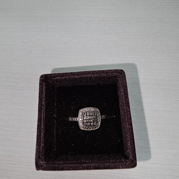 Ladies size 9 chocolate diamond ring. - Picture 5 of 5